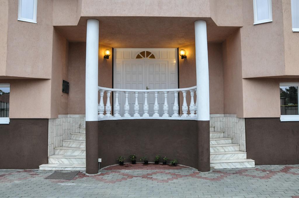 Pensiunea Sangria Arad Dış mekan fotoğraf