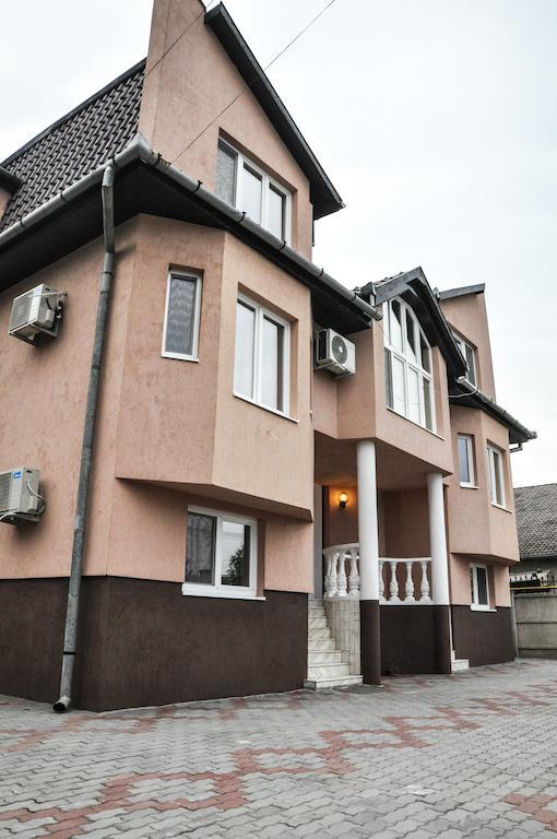 Pensiunea Sangria Arad Dış mekan fotoğraf